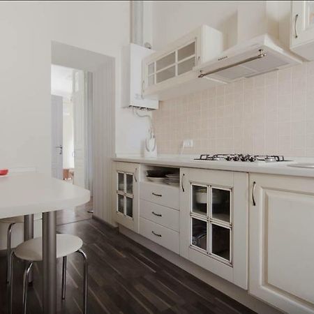 Apartment Julia 3 Одеса Екстериор снимка